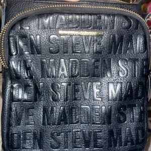 Super Cute Black Steve Madden Satchel!